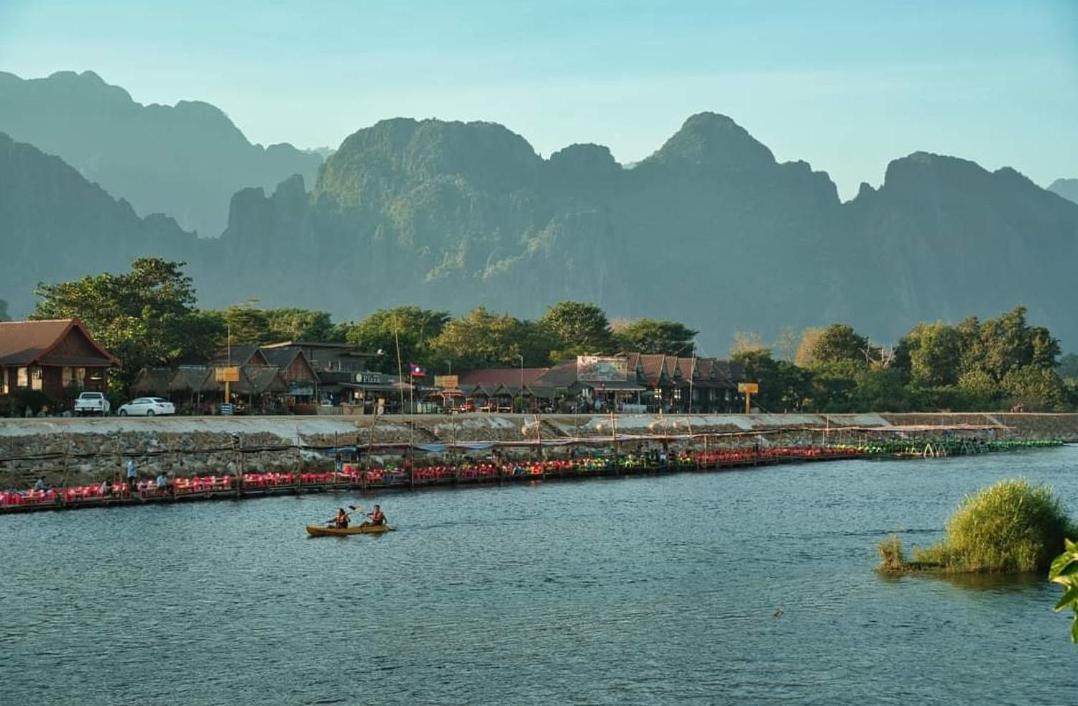 Vang Vieng Chanthala Hotel 1 Kültér fotó